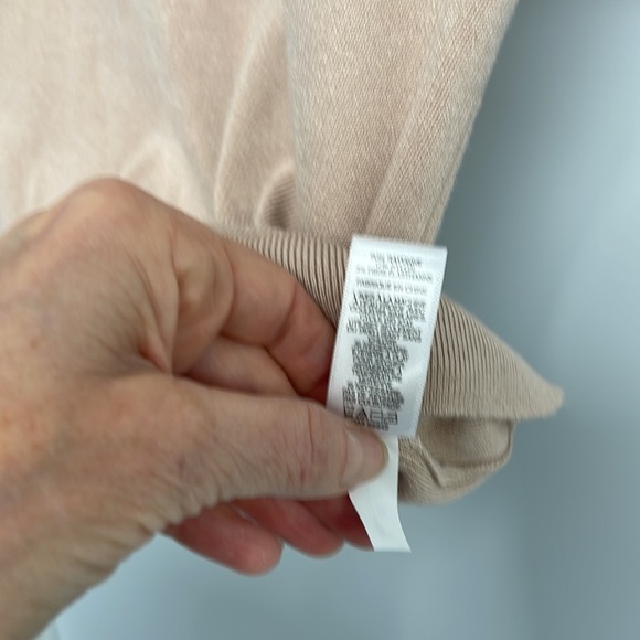 Express keyhole ruffle sleeve sweater - Picture 8 of 8